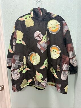 Star Wars Black Hooded Poncho with Green Grogu and Orange Accents - OSFM